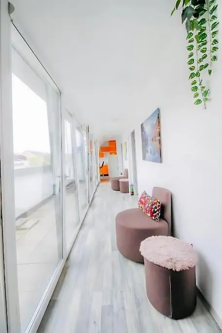 Central 4Br Apt With Terrace, 10Min Walk To Augarten Apartment Vienna 0*,  Austria
